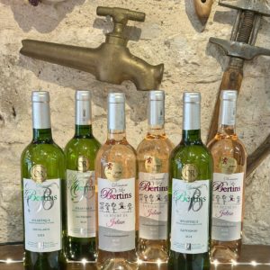 Carton                                                                                                  "Fraicheur" 42.60 € le carton de 6 bouteilles